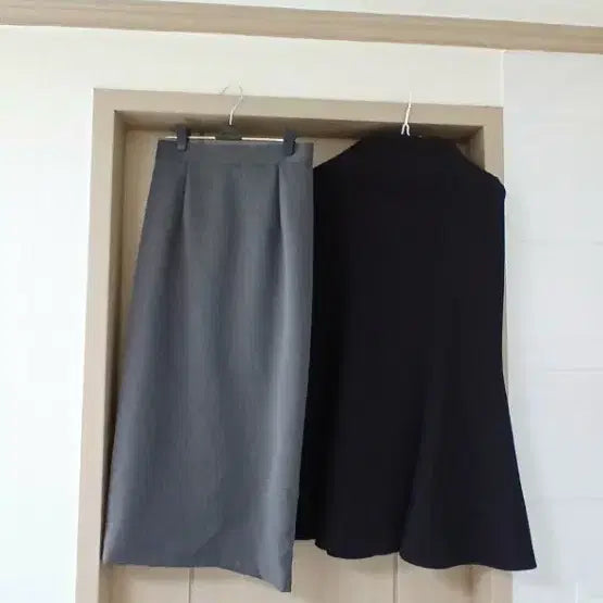 [BUNJANG] Set of 2 Women's Mermaid Long Skirts (Size S) / (2개 세트)S사이즈 여자 정장치마 롱스커트 하객 출근 데이트 머메이드 롱스커트