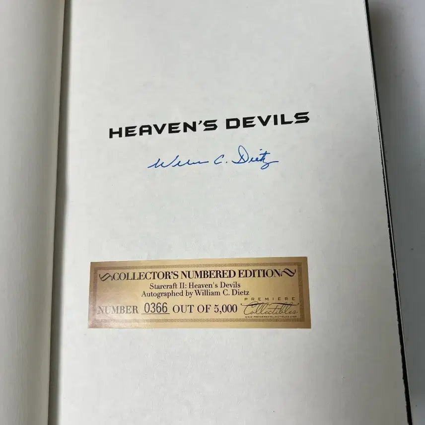 [BUNJANG] StarCraft II: Heaven's Devils Limited Edition Novel Author's Autograph First Edition / 스타크래프트 2 천국의 악마들 소설 한정판 작가 친필 사인본 원서