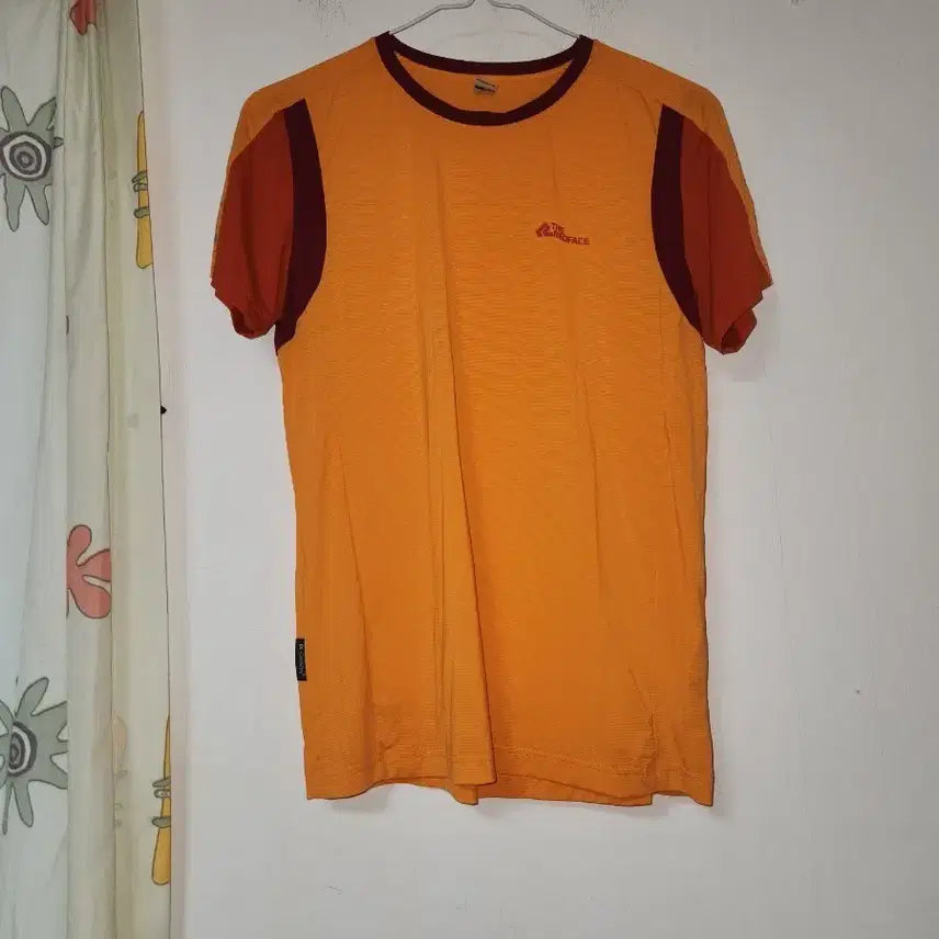 [BUNJANG] Redface Women's Short Sleeve T-Shirt Orange/Burgundy Size 95 / 레드페이스 오렌지색 여성 반팔 티셔츠95