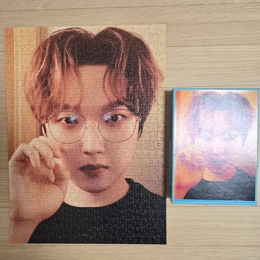 [BUNJANG] Forestella Kang Hyung Ho 500-Piece Jigsaw Puzzle & Double-Sided Hologram Photocard / 포레스텔라 피타 강형호 500피스 직소퍼즐과 양면 홀로그램 포토카드 1장(비공굿)