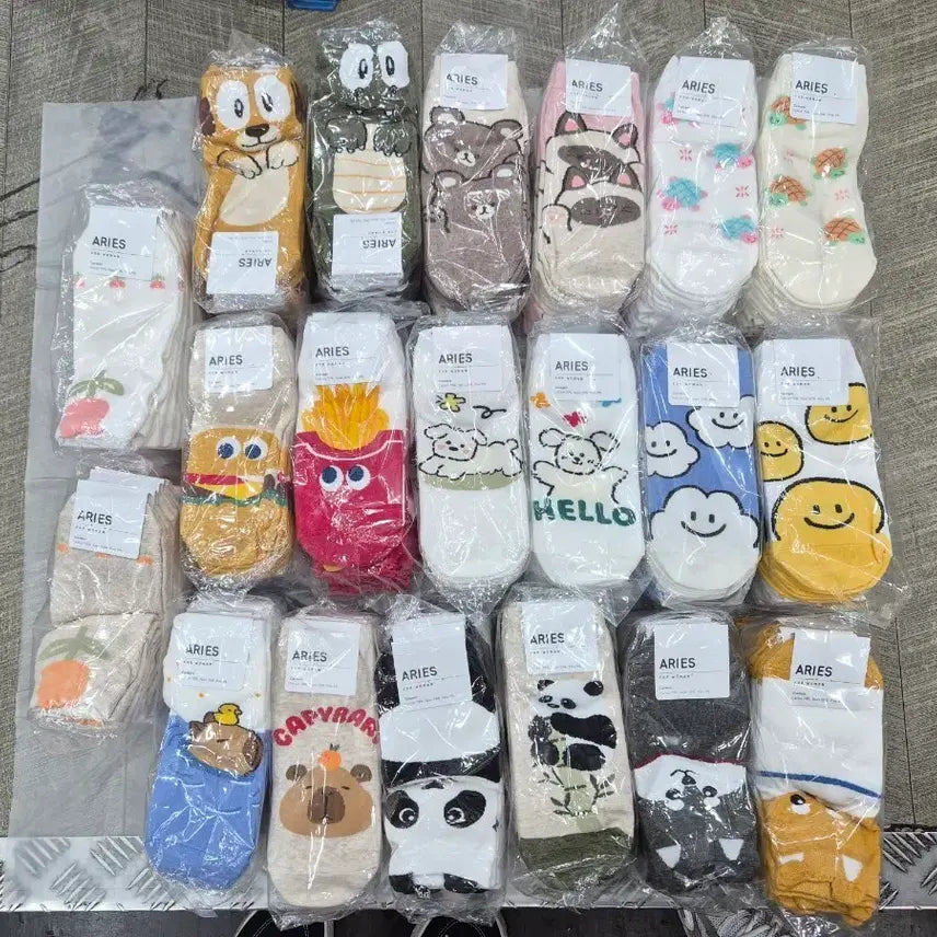 [BUNJANG] 200 Pairs Domestic Socks Bundle Set / [200켤레] 국산 양말 일괄판매