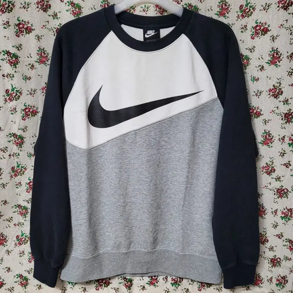 [BUNJANG] Nike Swoosh Sweatshirt Size L / 최상급 나이키정품 스우시 맨투맨 L 깨끗 실착몇번안됨