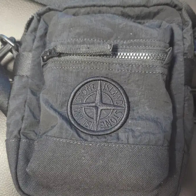 [BUNJANG] Stone Island Crossbody Bag Black / 스톤아일랜드 크로스백 블랙