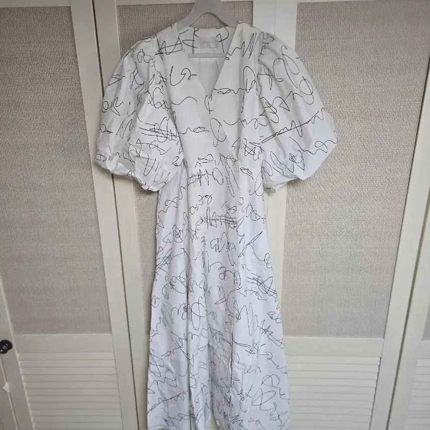 [BUNJANG] Dint Puff Sleeve Long Dress / 딘트 퍼프소매 롱원피스
