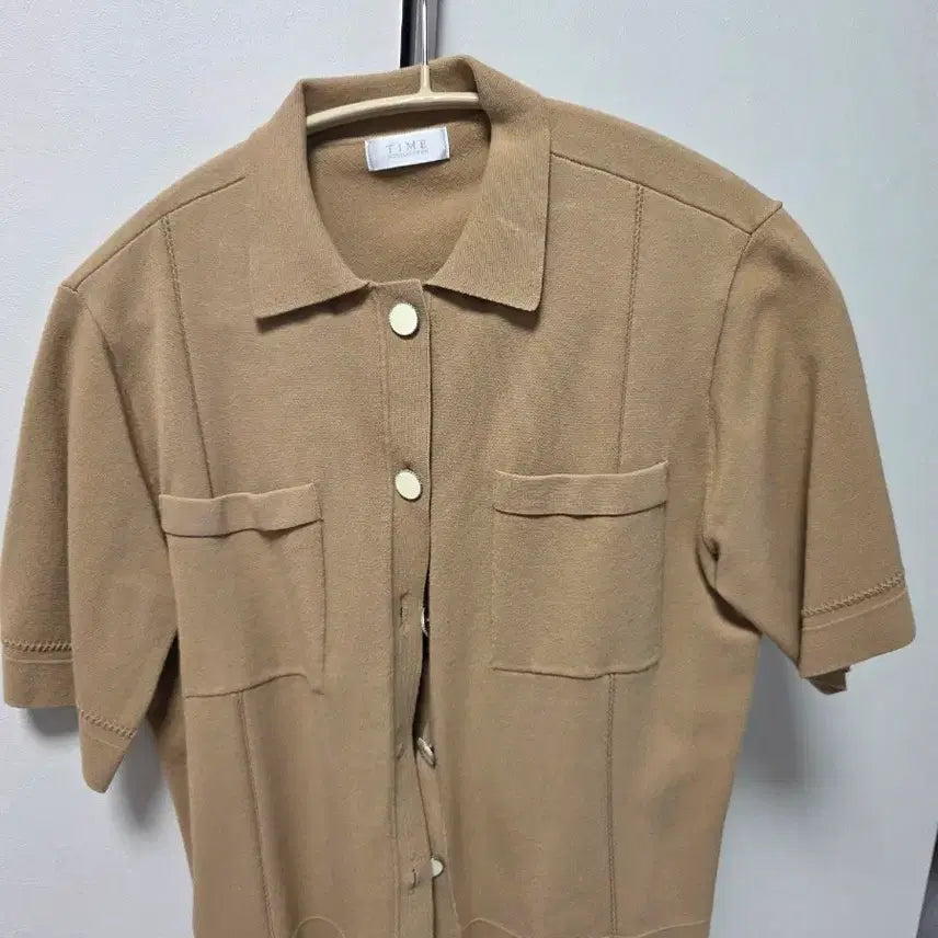 [BUNJANG] TIME Square Collar Knit Beige / 타임 셔츠 카라 니트 베이지