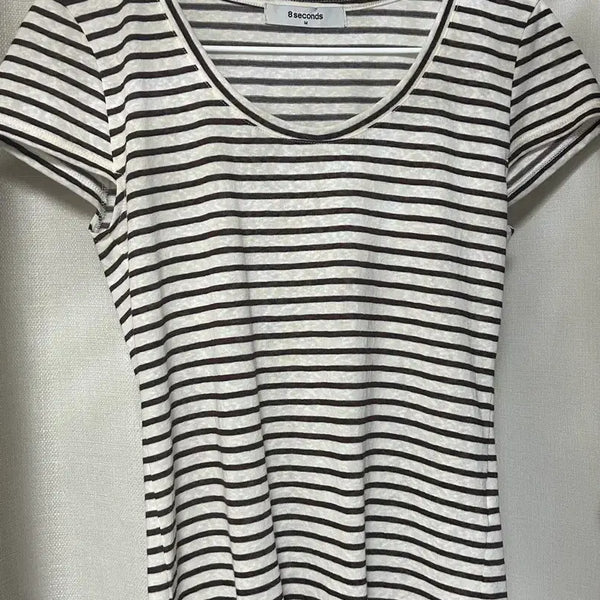 [BUNJANG] 8seconds Stripe Short Sleeve T-Shirt / 에잇세컨즈 스트라이프 반팔티셔츠