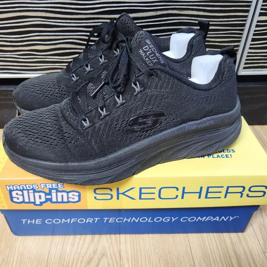 [BUNJANG] Skechers Deluxe Walker All Black Walking Shoes Sneakers / 스케쳐스 디럭스 워커 올 블랙 워킹화, 스니커즈 255-260
