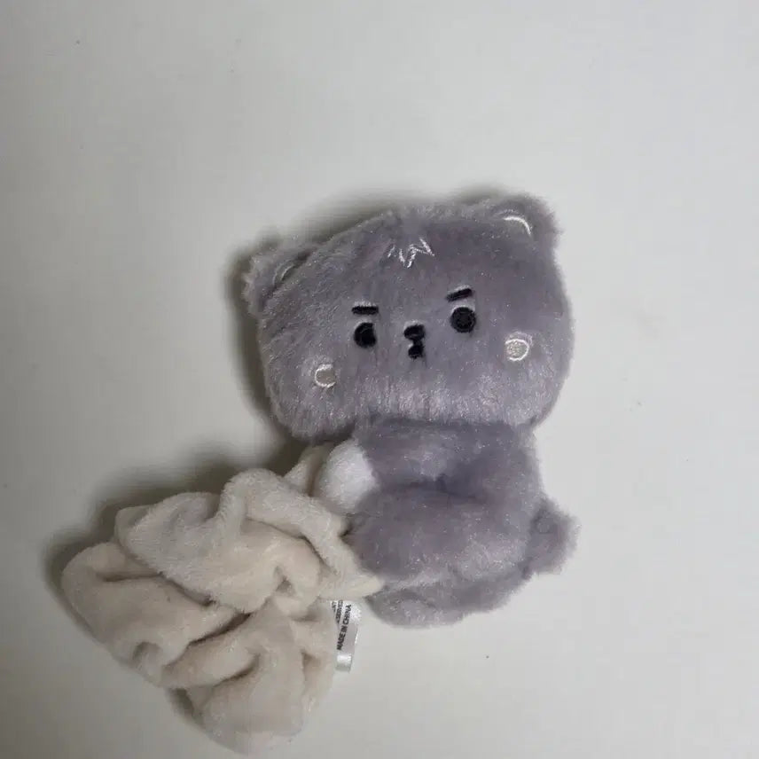 [BUNJANG] MONSTA X Shownu Baetongie Scrunchie / 셔누 몬뭉치엑스 배통이 스크런치 팔아요