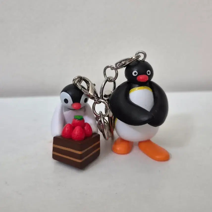 [BUNJANG] Twosome Place Pingu Character Keyring / 투썸 핑구 키링