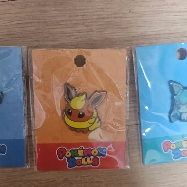 [BUNJANG] Pokemon Eevee Dolls Booster Badge / 포켓몬) 이브이돌즈 부스터 뱃지
