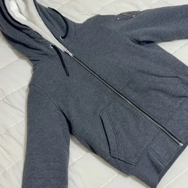 [BUNJANG] Moose Knuckles Bunny Sweater - Size M / 무스너클 버니스웨터 정품 M사이즈