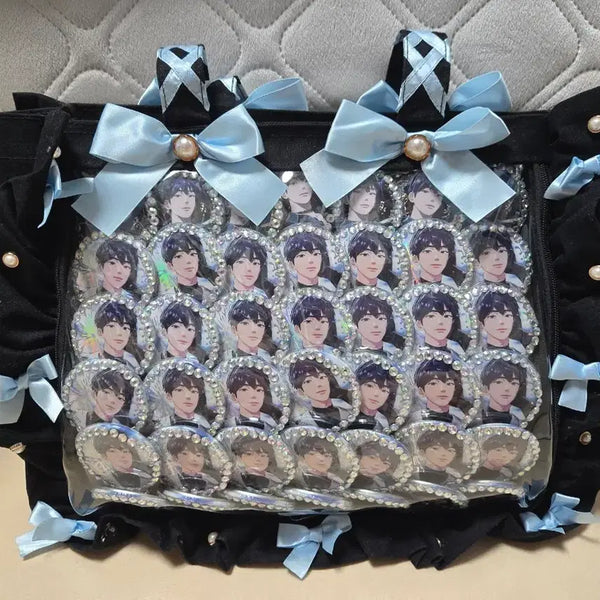 [BUNJANG] PlaYve Dash YeJun ita Bag with Pins / 플레이브 대쉬 예준 이타백