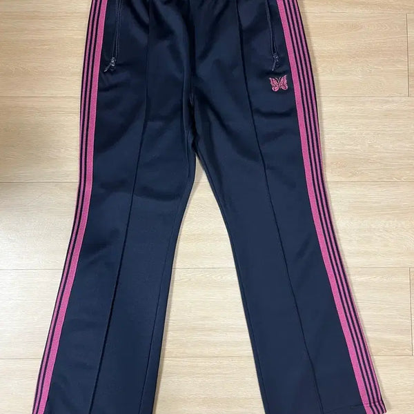 [BUNJANG] Needles Bootcut Track Pants (Pink/Navy) L / 니들스 트랙팬츠 부츠컷 (핑크/네이비) L사이즈