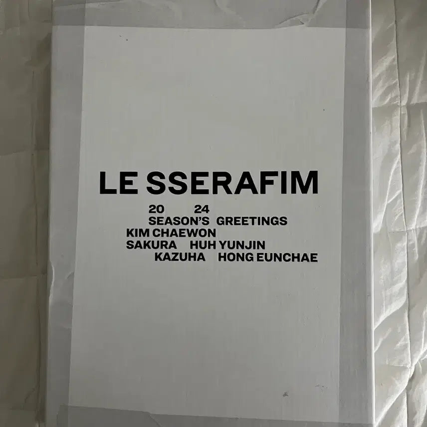 [BUNJANG] LE SSERAFIM 2024 Season's Greetings / 르세라핌 시즌그리팅 2024