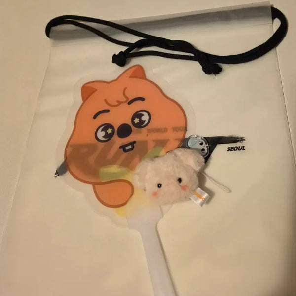 [BUNJANG] Stray Kids SKZOO Run It Concert Stay Zone Entry Gift PUNCHI Phiri Ppomppom Keyring / 스키즈 런잇 콘서트 스테이존 입장기프트 쿼카 부채 퍼핌 키링 양도
