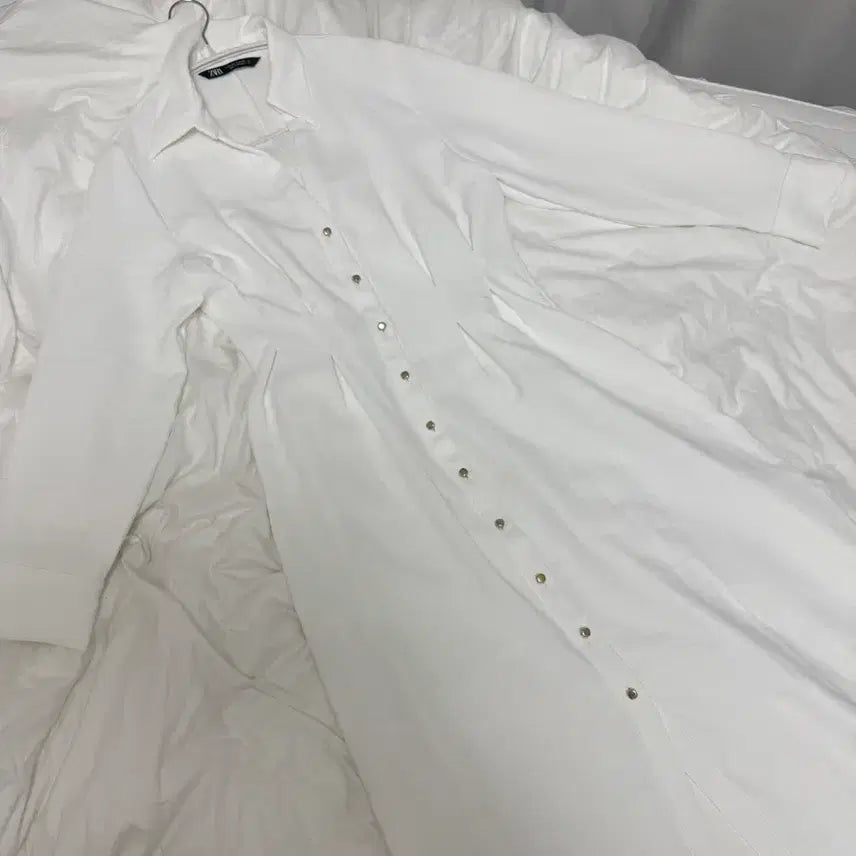 [BUNJANG] ZARA White Maxi Shirt Dress Gold Button M / ZARA 자라 화이트 맥시 셔츠 금장 원피스 M