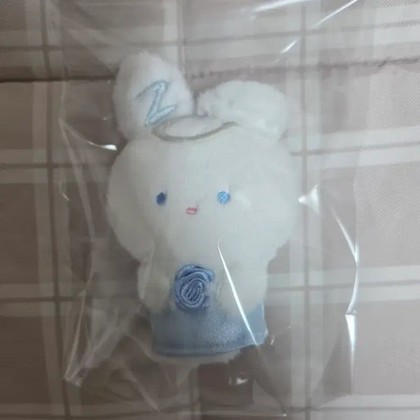 [BUNJANG] ZEROBASEONE Yujin Angel Keychain / 제로니 유진천사키링
