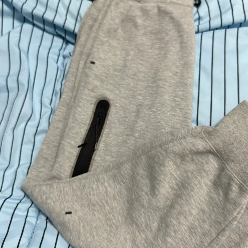 [BUNJANG] Nike Tech Fleece Jogger Grey XS / 나이키 테크 플리스 조거 그레이 XS