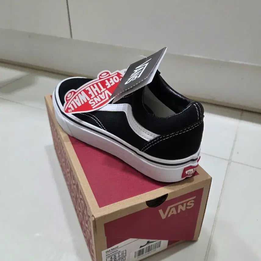 [BUNJANG] Vans Old Skool Black Sneakers / (새신발) 반스 VANS 올드스쿨 블랙 225 - 헬스마라톤클라이밍여자신발스니커즈요가필라테스단화운동화