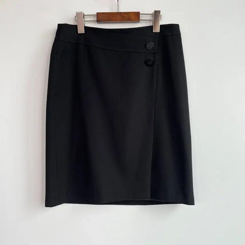 [BUNJANG] Olive des Olive Black H-Line Skirt Size 2 / 올리브데올리브 블랙 H라인 스커트 2사이즈
