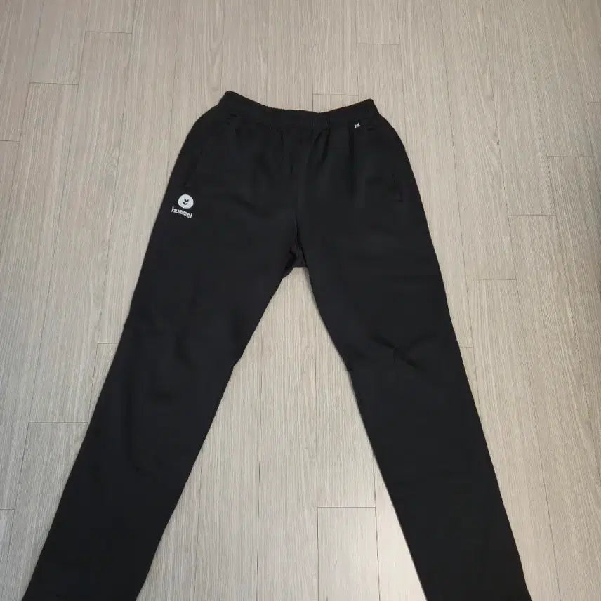[BUNJANG] Hummel Soccer Training Pants / 축구부 험멜 트레이닝 바지