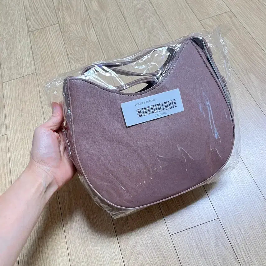 [BUNJANG] Dusty Rose Half Moon Shoulder Bag / 말린장미빛 반달 숄더백 새상품