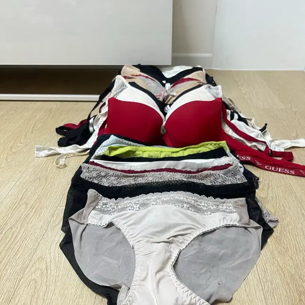 [BUNJANG] Women's Underwear Set - Bras and Panties / 속옷.브라.팬티 일괄로 정리 ( 바빠서 대충 판매 손세탁 후 배송)1