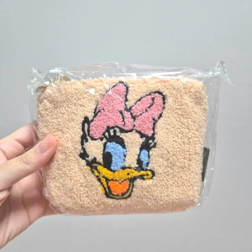 [BUNJANG] Disney Daisy Duck Fleece Pouch Beige / 디즈니 데이지덕 뽀글이 파우치 베이지
