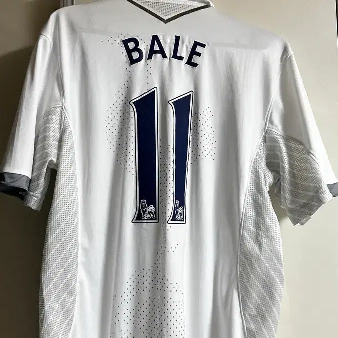 [BUNJANG] Tottenham Hotspur 12/13 Gareth Bale Authentic Jersey / 토트넘 12/13 베일 축구 정품 유니폼