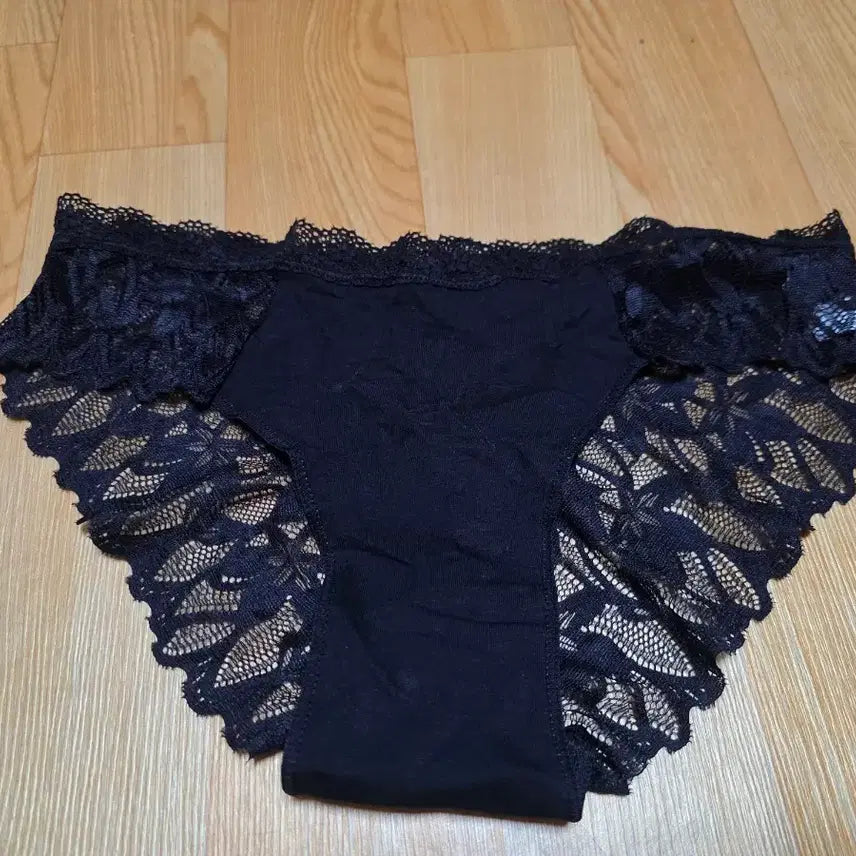 [BUNJANG] Women's Black Lace See-Through Panties - Size S/M / 여자 블랙 레이스 팬티 시스루 여성 중고 속옷 08012