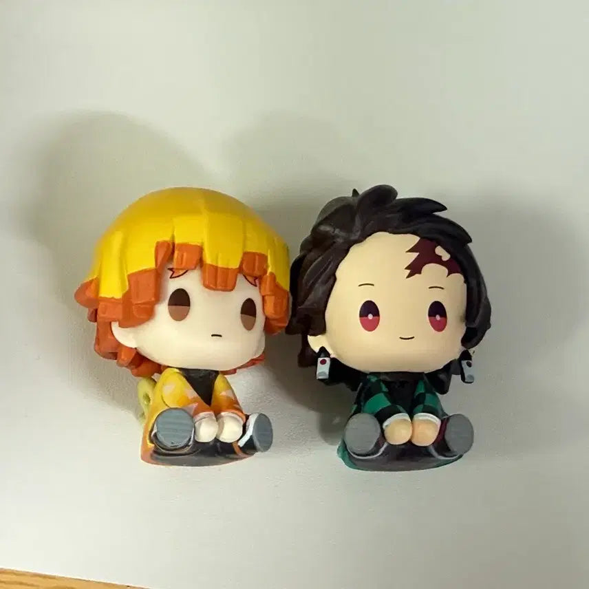 [BUNJANG] Demon Slayer Tanjiro Zenitsu Gacha Figures / 귀멸의 칼날 가챠 탄지로 젠이츠