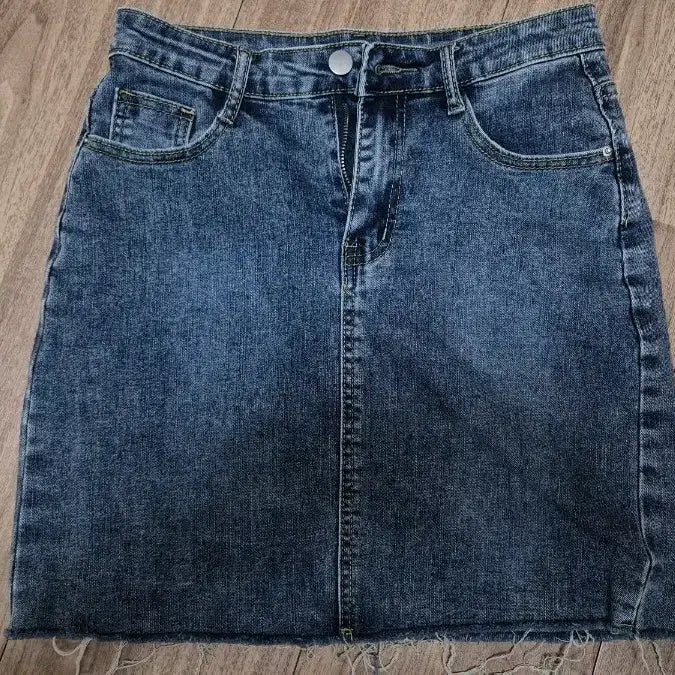 [BUNJANG] Denim Cutting Mini Skirt / 데님 컷팅 미니스커트(착샷O)