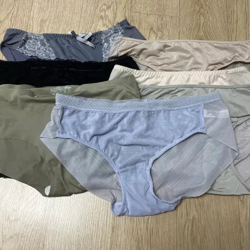 [BUNJANG] Women's Underwear Bundle - Panties (Set of 7) / 속옷.팬티 일괄로 정리 (손세탁 후 배송) 01