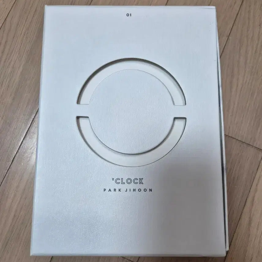 [BUNJANG] PARK JIHOON (박지훈) - O'CLOCK (1st Mini Album) / 박지훈 PARK JIHOON 미니 1집 O CLOCK 오클락, 포카 O, 엽서O