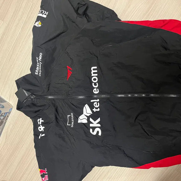 [BUNJANG] T1 2023 Spring Season GOSUDIO Uniform Jacket Faker Backprint / 2023 T1 스프링시즌 골스튜디오 유니폼 자켓 (페이커 FAKER 백마킹)