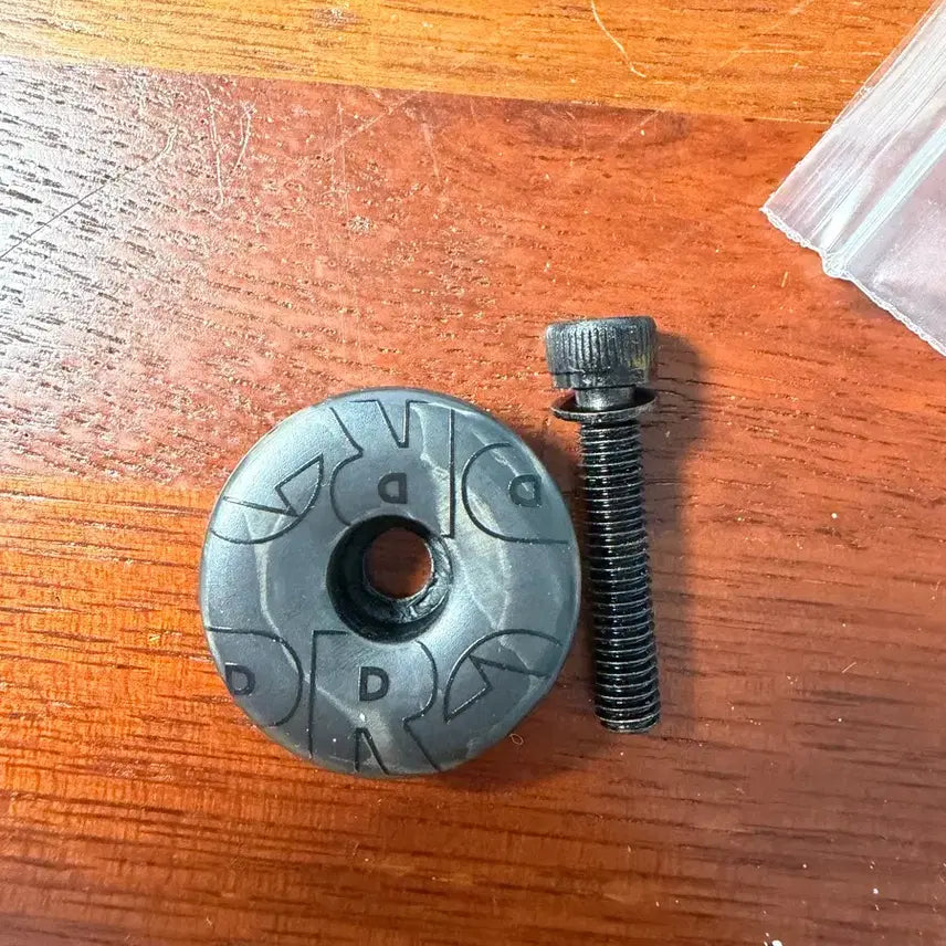 [BUNJANG] Shimano Pro Carbon Top Cap / 시마노 프로 카본 탑캡
