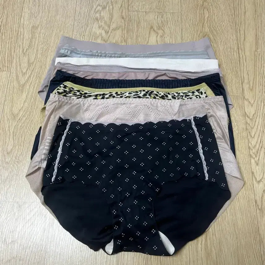 [BUNJANG] Panties Bundle Set / 팬티 일괄로 정리 (손세탁 후 배송) 02