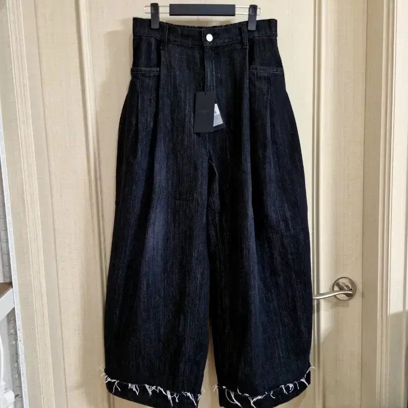 [BUNJANG] Songzio Homme 26SS Level Volume Wide Denim Pants / 26SS 송지오옴므 레벨 볼륨 와이드 데님 팬츠 78
