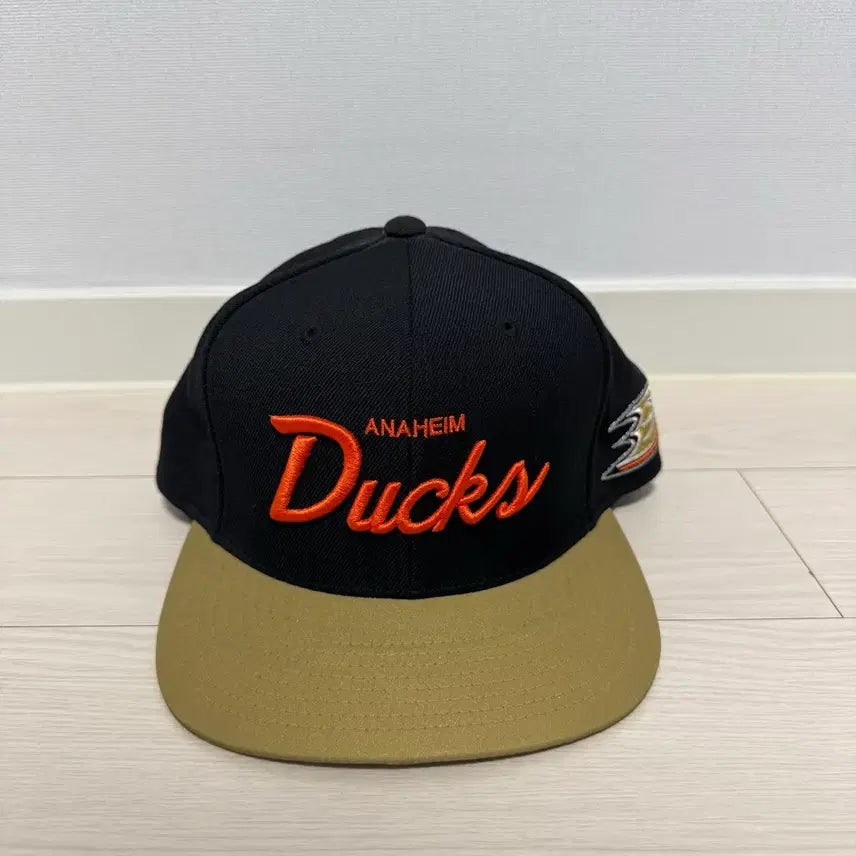 [BUNJANG] Mitchell & Ness Anaheim Ducks Scotch Brim Snapback / 미첼앤네스 애나하임 덕스 스냅백