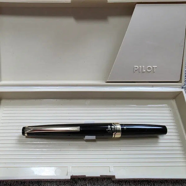 [BUNJANG] Pilot Elite 22K Gold Fountain Pen (1970s) / (희귀한정판) 파이롯트 엘리트 22K 만년필  22K F