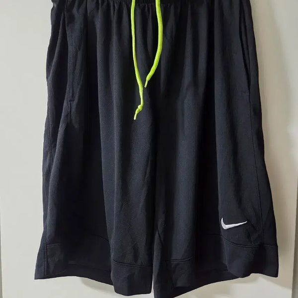 [BUNJANG] Nike Basketball Style Shorts Black / 나이키 농구스타일 쇼츠 검정 형광끈