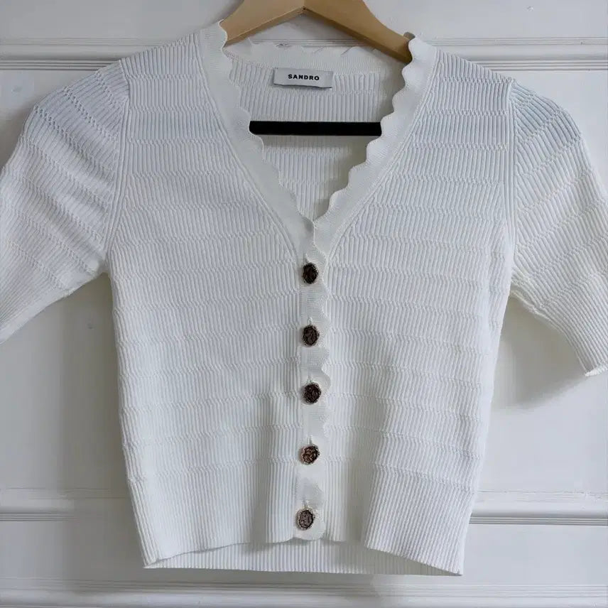[BUNJANG] Sandro V-Neck White Cardigan / 산드로 v넥 화이트 가디건-똑딱이O