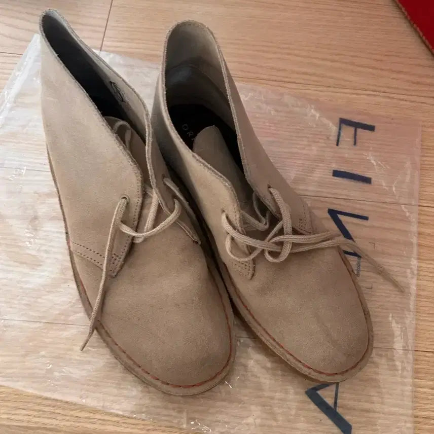 [BUNJANG] Clarks Desert Boots Sand Suede / 클락스 데저트 부츠 샌드 스웨이드