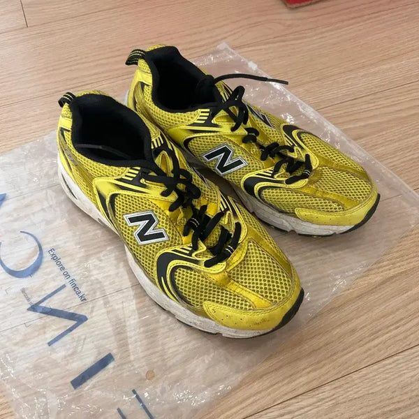 [BUNJANG] New Balance 530 Yellow Sneakers / 뉴발란스 530 옐로우
