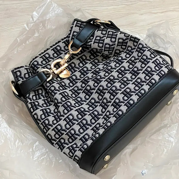 [BUNJANG] JISEN Jacquard Drawstring Bucket Tote Bag LAABP206 / 지센 여성 자가드 복조리 버킷백 토드백 LAABP206