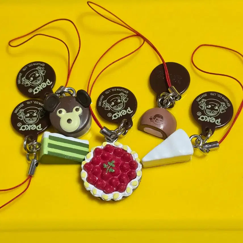 [BUNJANG] Peko-chan Classic Keychain Bundle Set / 페코짱 고전 키링 일괄