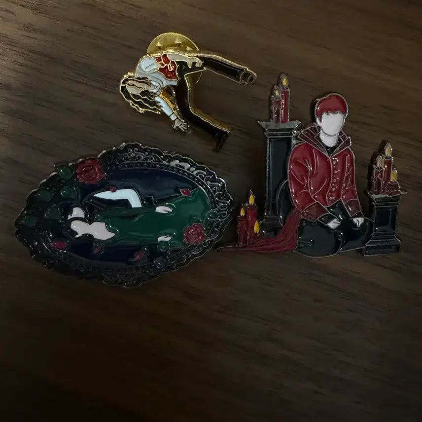[BUNJANG] Musical Theater Pin Set (Dracula, Jekyll & Hyde) / 뮤지컬뱃지 일괄 (드라큘라, 지킬앤하이드)