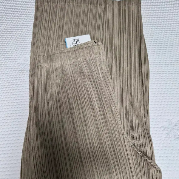 [BUNJANG] Pleats Please Seeker Wide Beige Pants Size 3 / 플리츠플리즈 2026.7월 씨커 와이드 베이지 팬츠 3사이즈