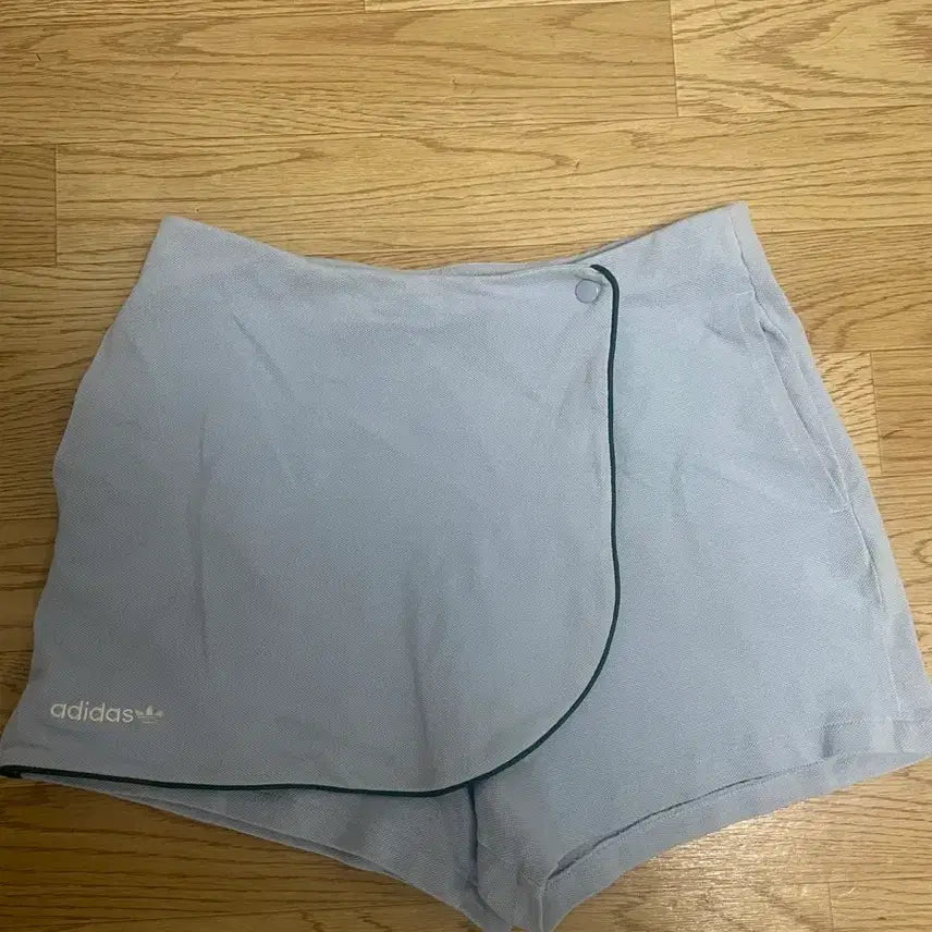 [BUNJANG] Adidas Women's Wrap Skirt Shorts Sky Blue M / 아디다스 랩 스커트 반바지 하늘색 M