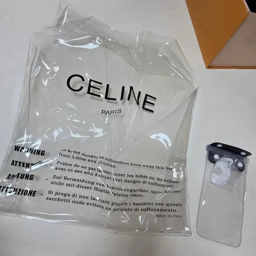 [BUNJANG] Clear Shopping Bag with Logo / 투명 쇼핑백
